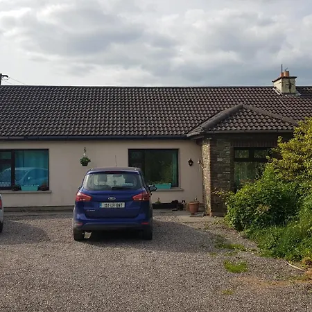 Homestay In A Private House In The Middle Of Countryside First Store Or Bar Within 10 Min Drive *