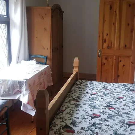 In A Private House In The Middle Of Countryside First Store Or Bar Within 10 Min Drive Cats In The * Analeentha