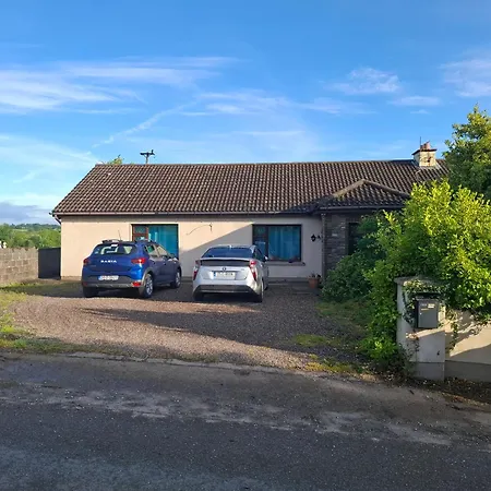 In A Private House In The Middle Of Countryside First Store Or Bar Within 10 Min Drive Analeentha