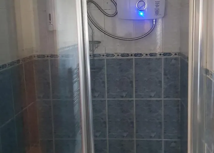 Habitación en casa particular In A Private House In The Middle Of Countryside First Store Or Bar Within 10 Min Drive Cats In The *